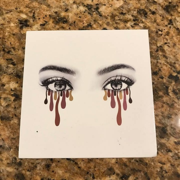 Kylie Jenner palette - Picture 1 of 2